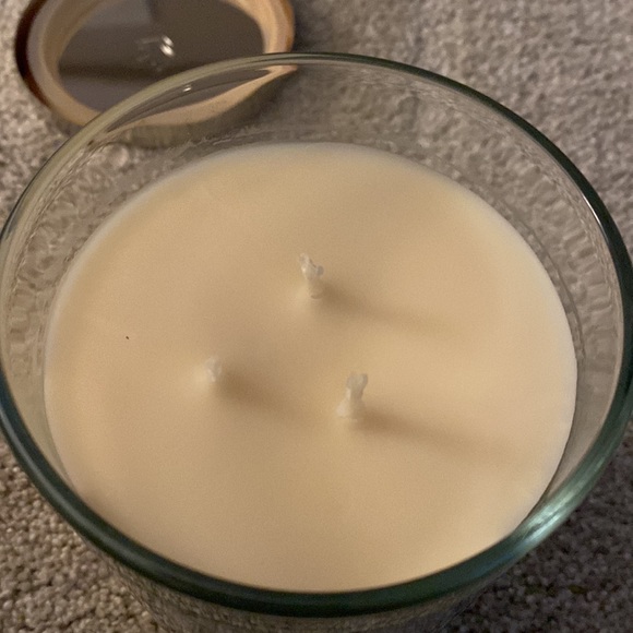 NWT Hallmark Christmas Sugar Cookie Candle - Picture 5 of 5